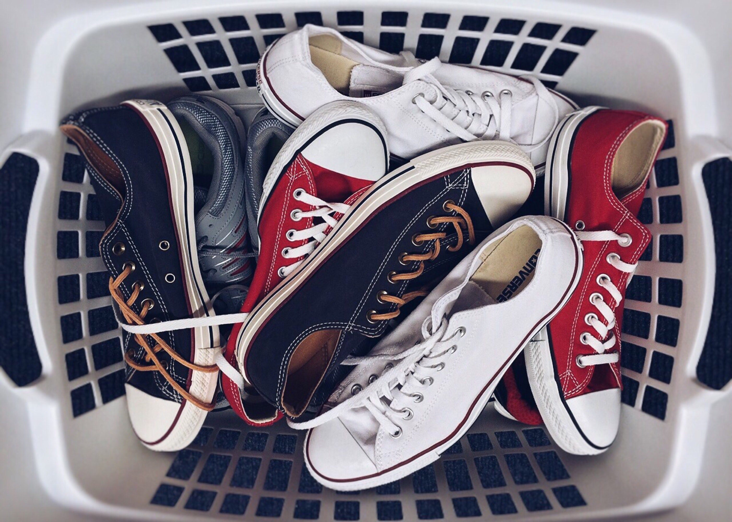 Sneakers schoonmaken? Zo doe je dat!