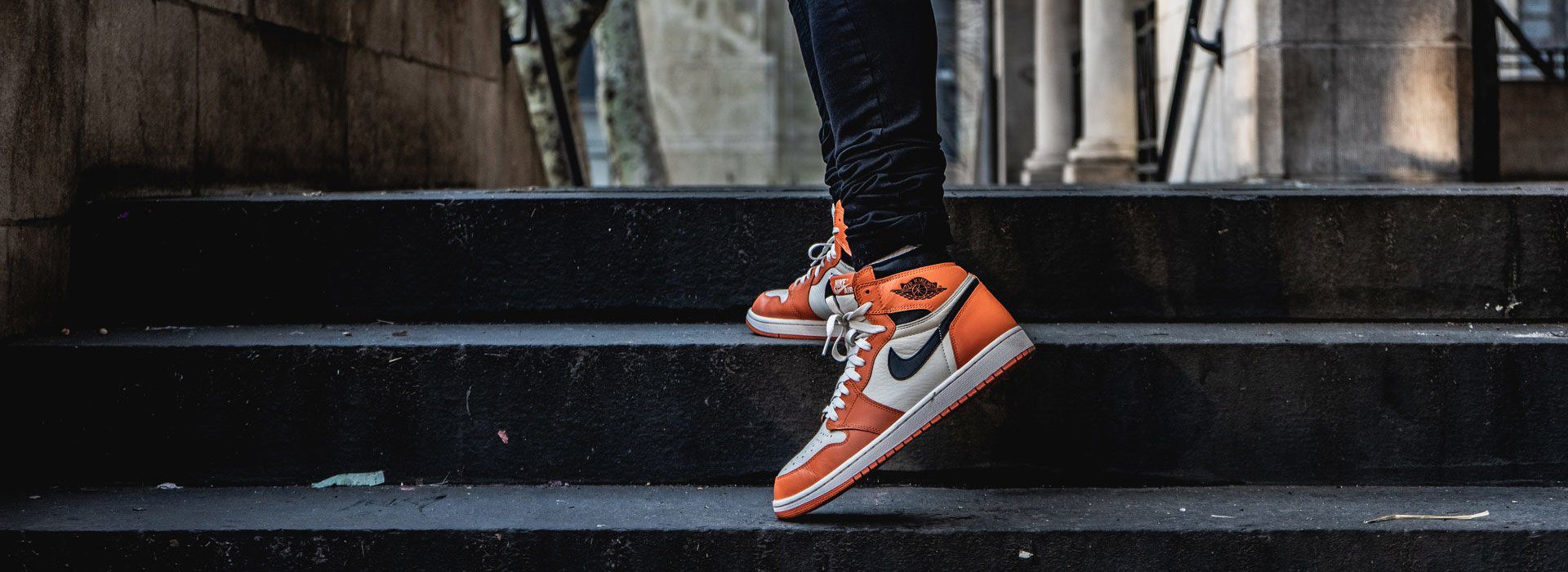 Is de Cyber Monday je te ver weg? En kan jij niet wachten tot de Black Friday van 29 november 2019? Nou, de meeste webshops ook niet! Speciaal voor alle ongeduldigen en slimme sneakerheads die niet willen misgrijpen op de Black Friday zelf hebben we hier een overzicht van alle webshops die nu al spectaculaire aanbiedingen voeren. Hier tref je alle kortingscodes van de bij ons ruim 100 aangesloten webshops.
