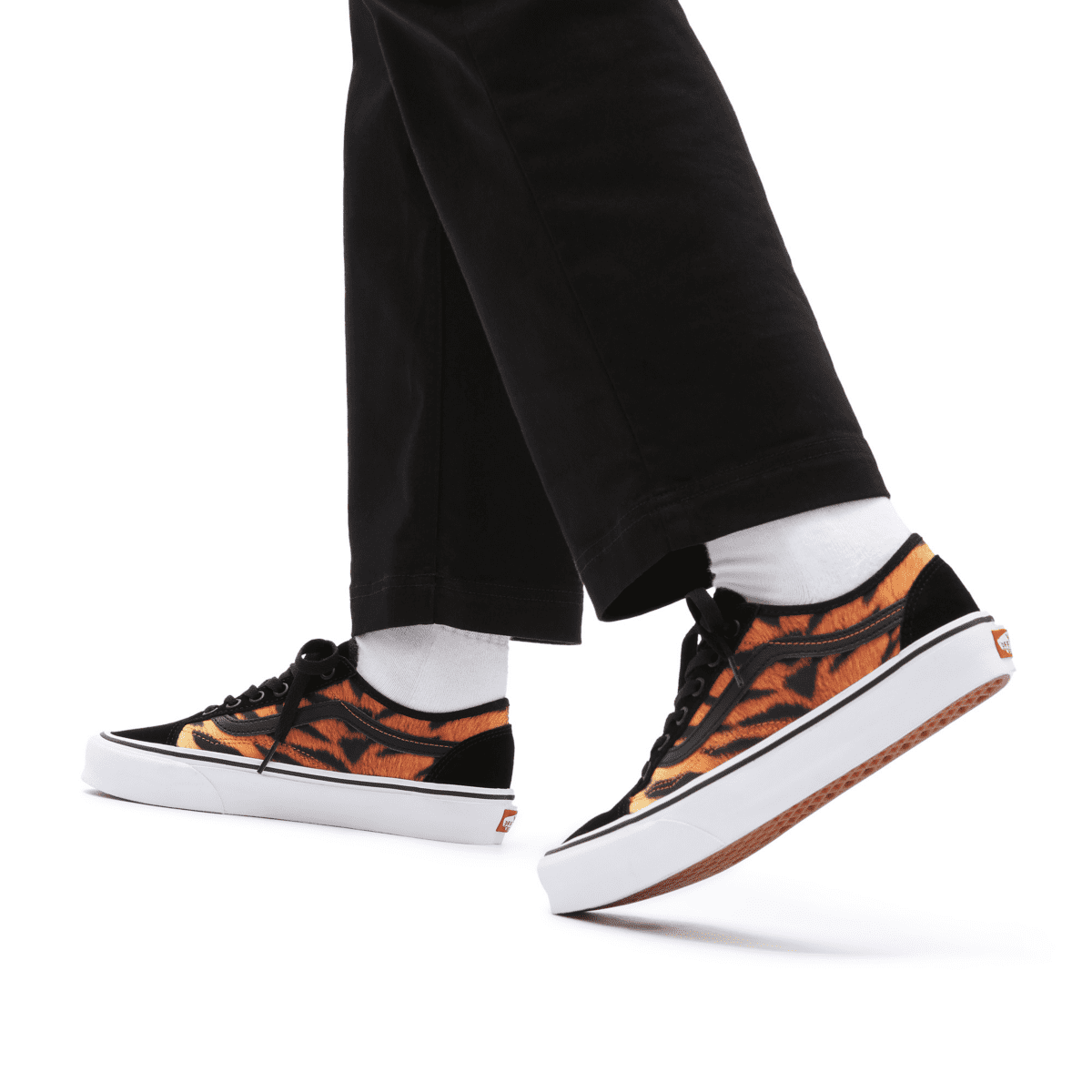 VANS Old Skool Tapered Oranje (VN0A54F48WP)