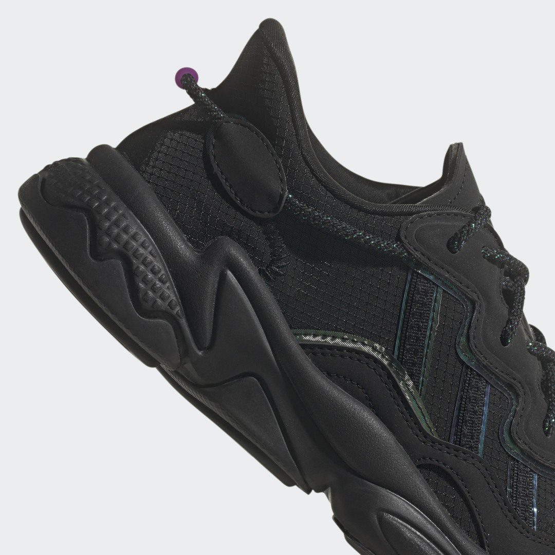 adidas OZWEEGO W Core Black / Core Black / Sonic Fuchsia (GW3318)