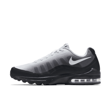 Nike Air Max Invigor met print Zwart (749688-010)