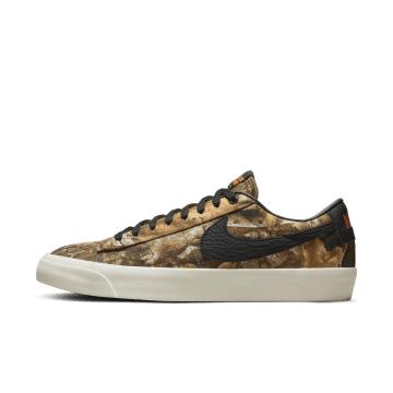 Nike SB Blazer Low Pro GT Premium Skateschoenen Zwart (DO9398-001)