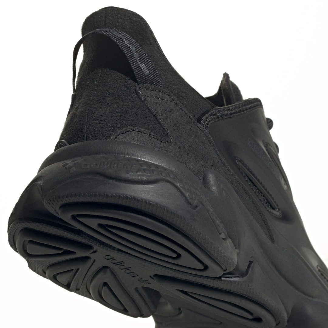 adidas OZWEEGO Celox Core Black / Core Black / Grey Five (GZ5230)