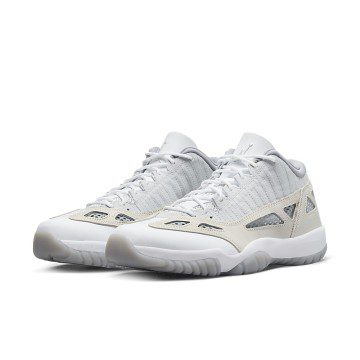 Air Jordan 11 Retro Low IE Light Orewood Brown/Wit/Cement Grey/Neutral Grey (919712-102)