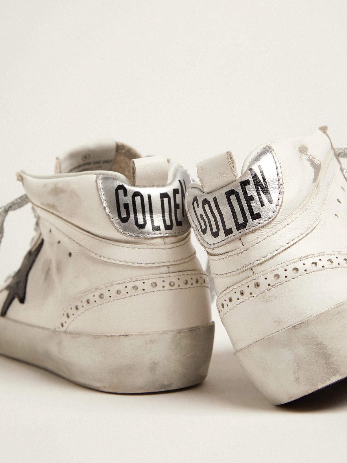 Golden Goose High-top Sneakers (GWF00122.F001249.10238)
