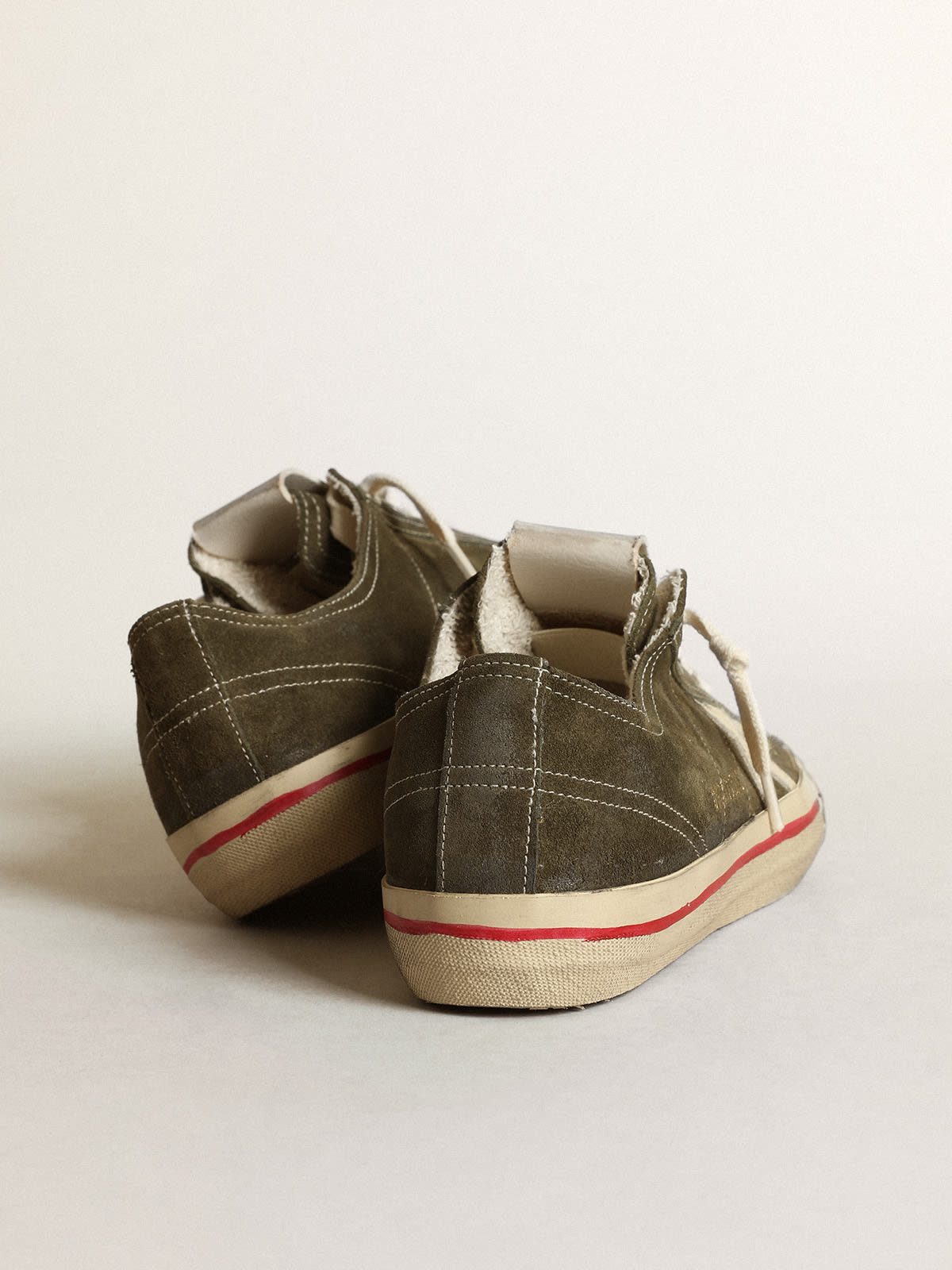 Golden Goose V-Star (GWF00129.F003417.35817)