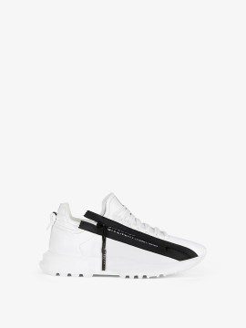 Givenchy Spectre low runners sneakers in perforated leather with zip (BE0019E0SV-116)