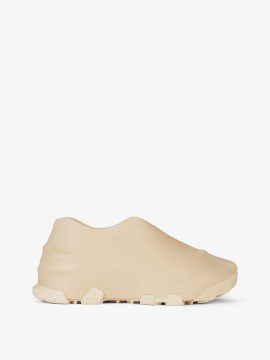 Givenchy Monumental Mallow low shoes in rubber (BHZ013H185-285)
