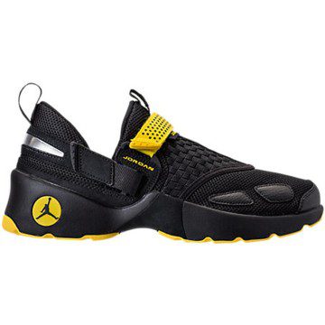 Jordan Trunner LX Thunder (897992-031)