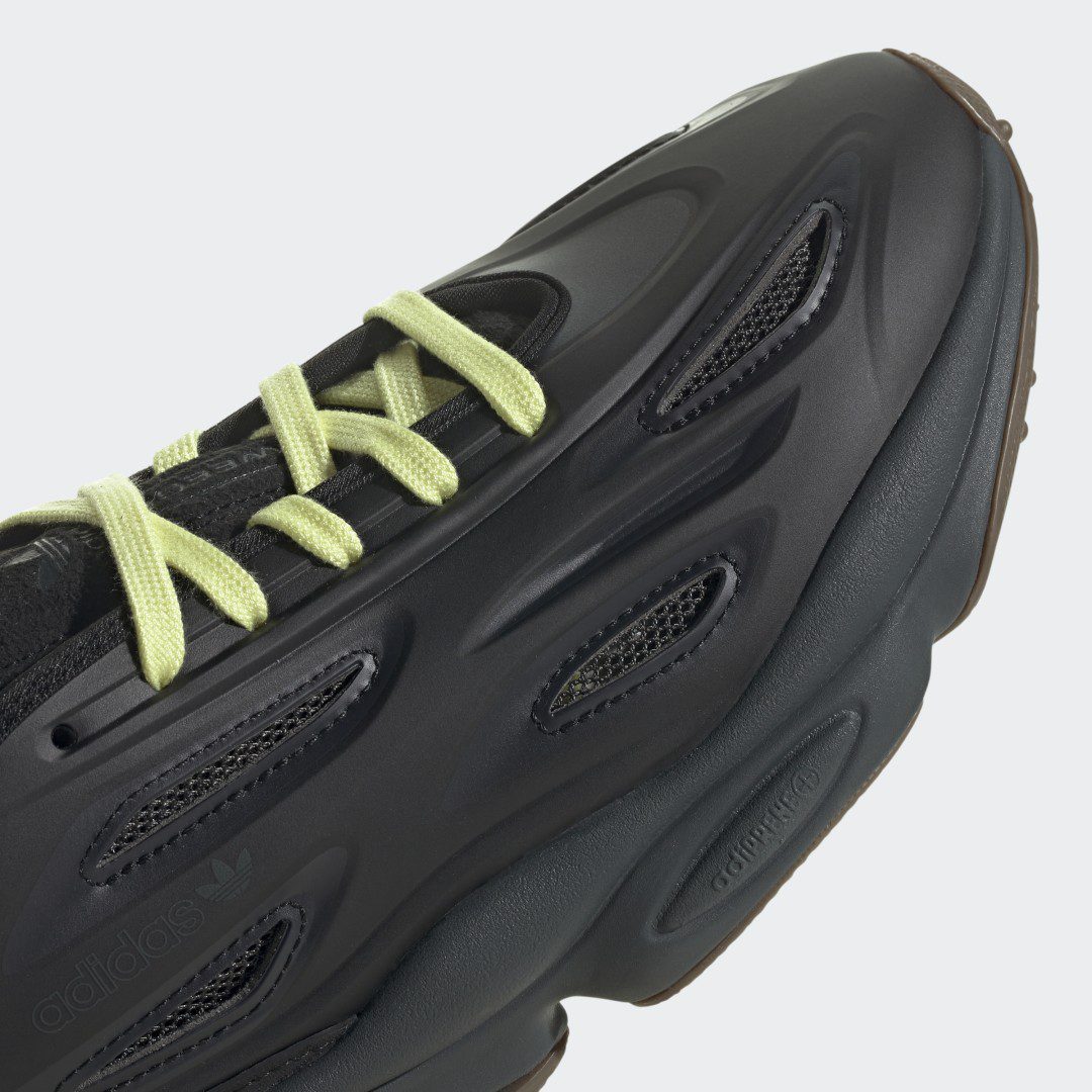 adidas OZWEEGO Celox Core Black / Core Black / Pulse Yellow (H04235)