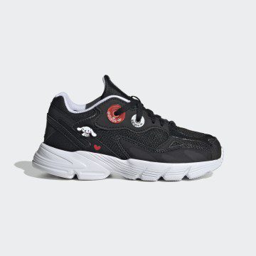 adidas Astir Core Black / Cloud White / Vivid Red (HQ1558)