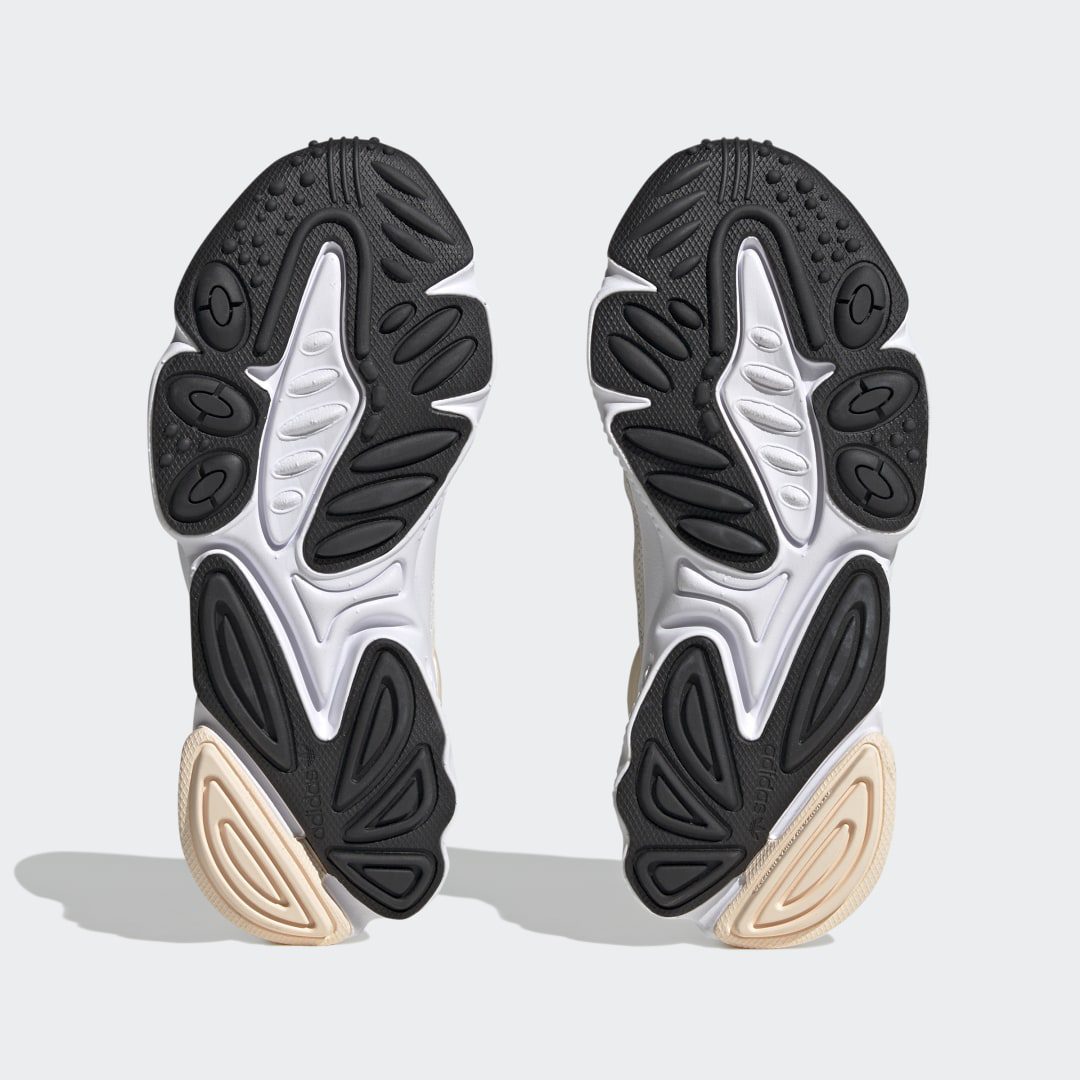 adidas OZWEEGO Off White / Wonder White / Bliss Orange (HQ1634)