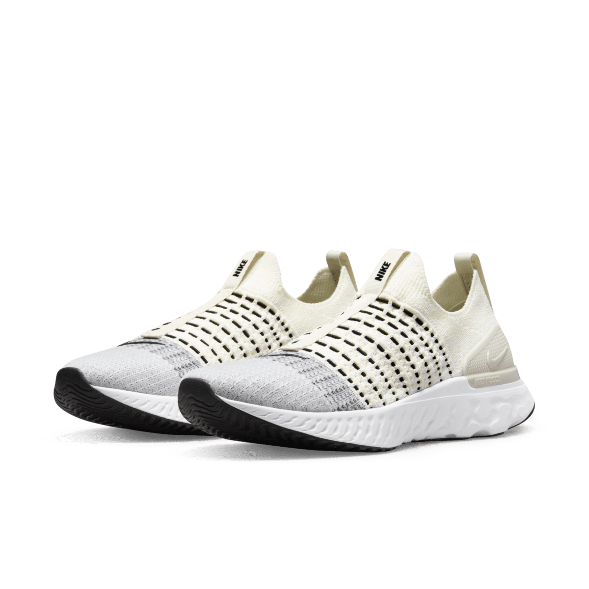 Nike React Phantom Run Flyknit 2 Sail Light Bone Sail / Black / White ...