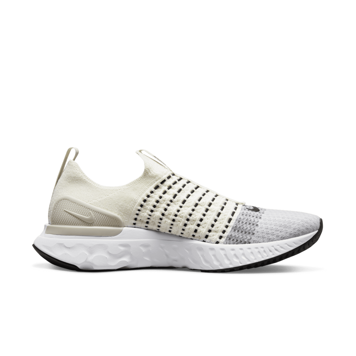 Nike React Phantom Run Flyknit 2 Sail Light Bone Sail / Black / White ...