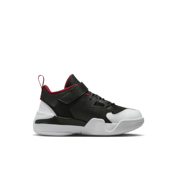 Jordan Stay Loyal 2 Zwart (DQ8399-061)