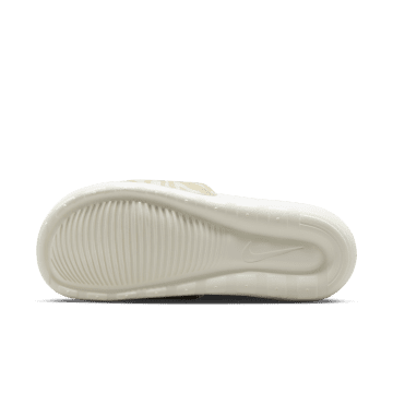 Nike Victori One Slippers met print voor dames – Wit (CN9676-105)