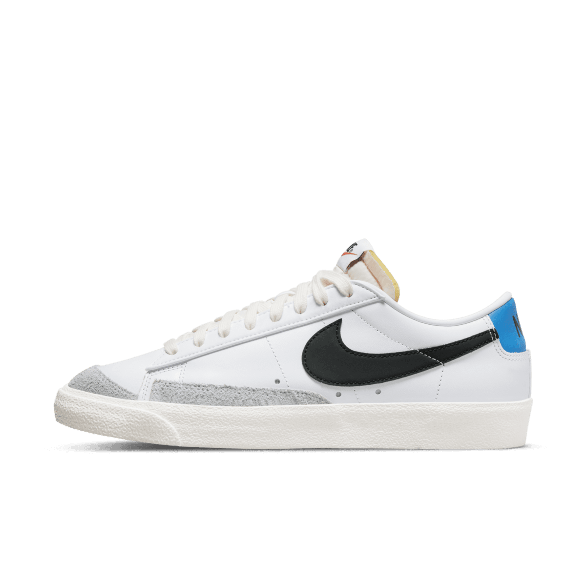 Nike Blazer Low ’77 Vintage White / Black / Light Photo Blue / Sail (DA6364-108)