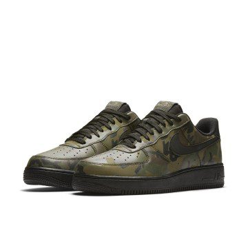 Nike Air Force 1 07 LV8 ‘Medium Olive Camo Reflective’ (718152-203)