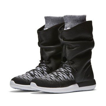 Nike Roshe Two Flyknit Hi Sneakerboot ‘Black & White’ (861708-002)