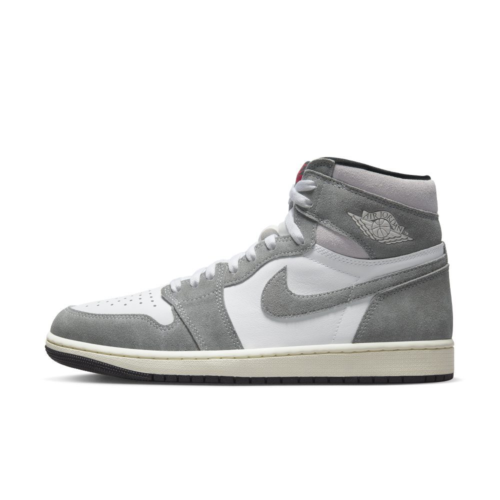 Air Jordan 1 Retro High OG ‘Black and Smoke Grey’ (DZ5485-051)