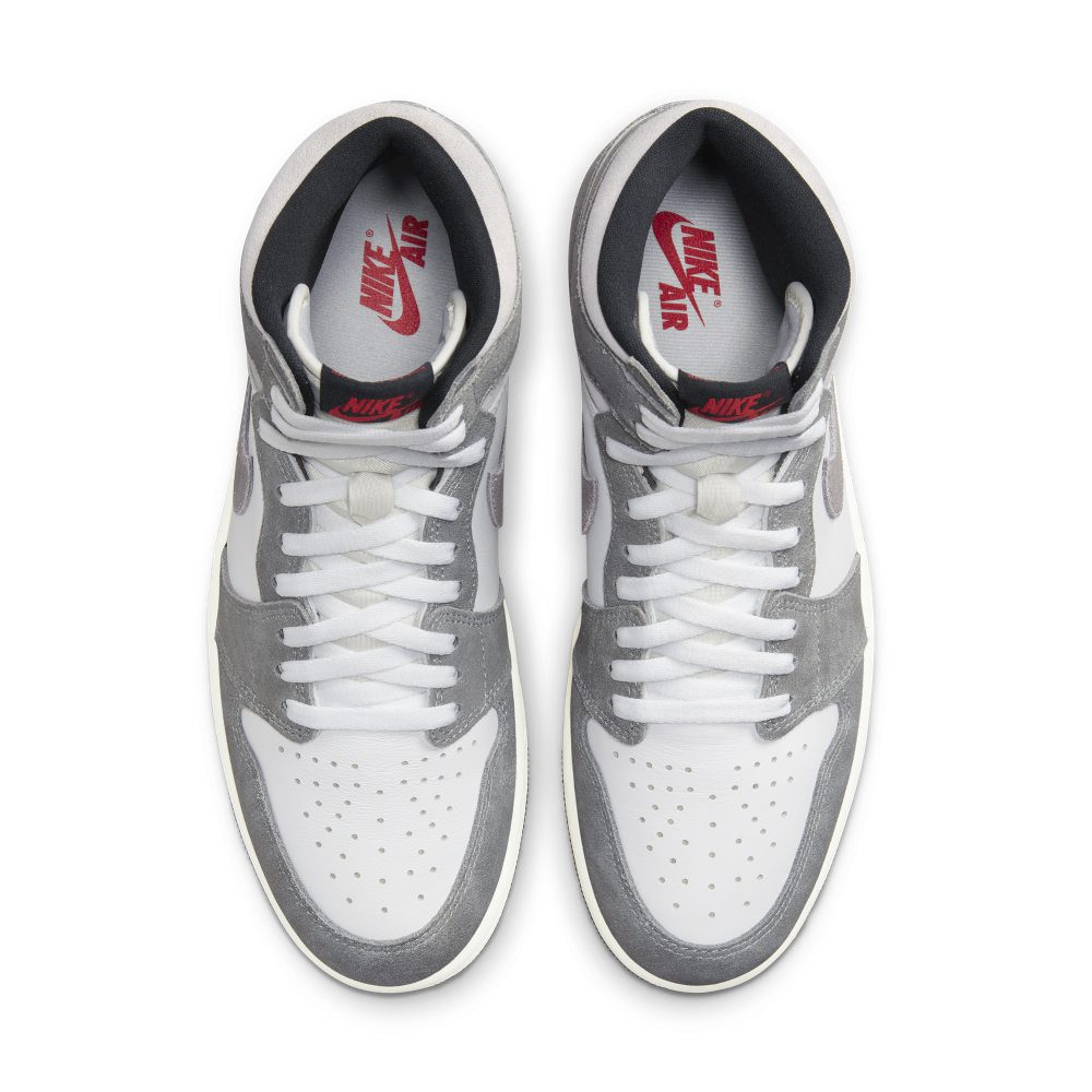 Air Jordan 1 Retro High OG ‘Black and Smoke Grey’ (DZ5485-051)