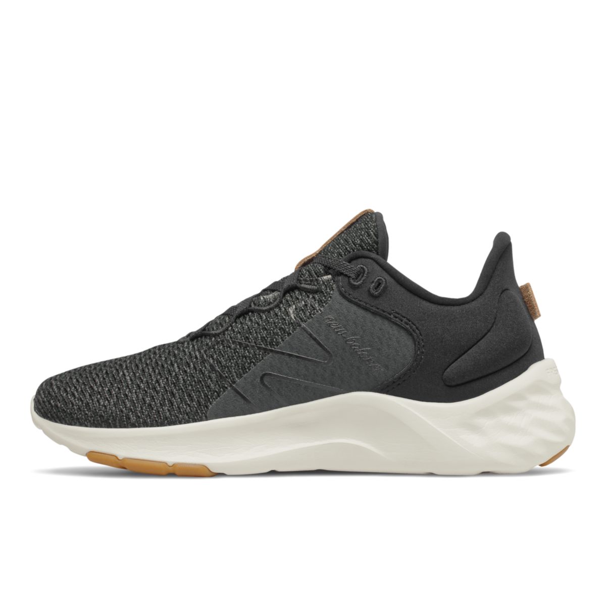 New Balance Fresh Foam Roav v2 Black / Sea Salt (WROAVV2-36909)