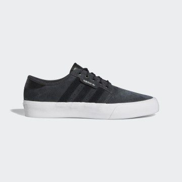 adidas Seeley XT Carbon / Core Black / Cloud White (GX2075)