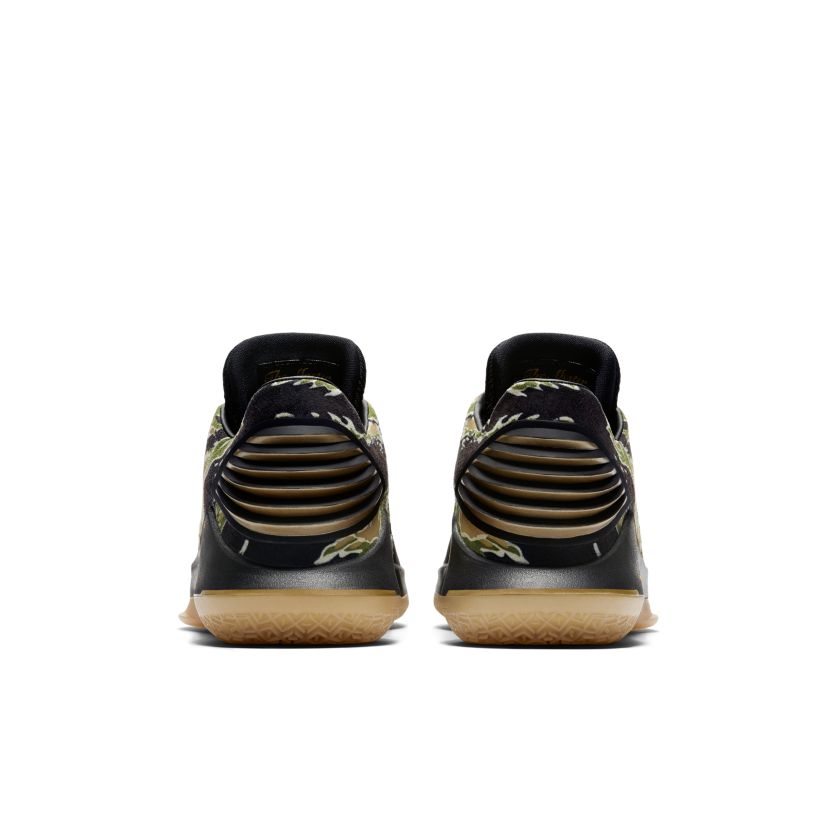 Jordan XXXII Low Camo (GS) (AA1257-021)