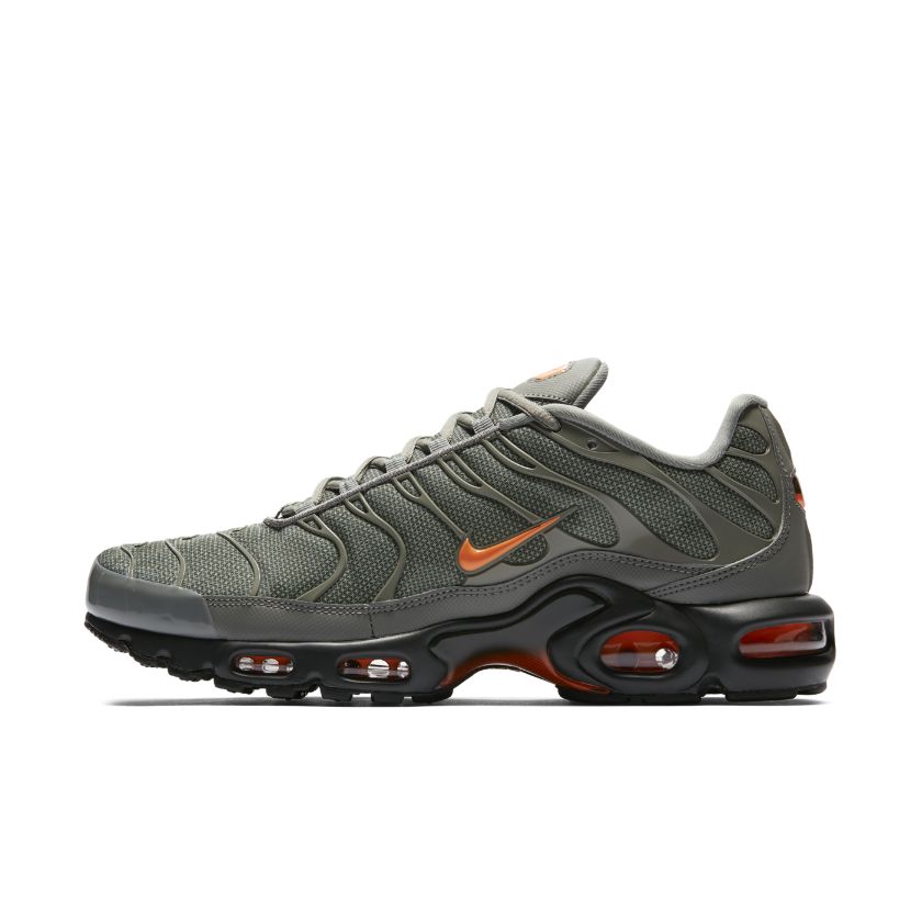 air max plus dark stucco