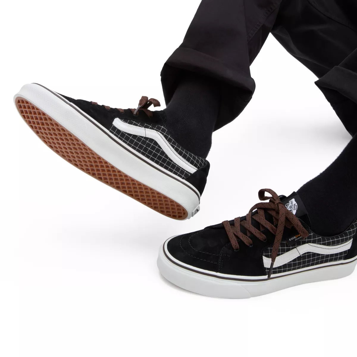 VANS Cordura Sk8-low Zwart (VN0009QRBLA)