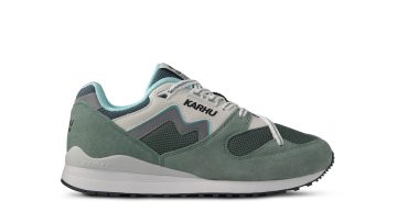 Karhu Synchron Classic – Iceberg Green / Lily White (F802678)