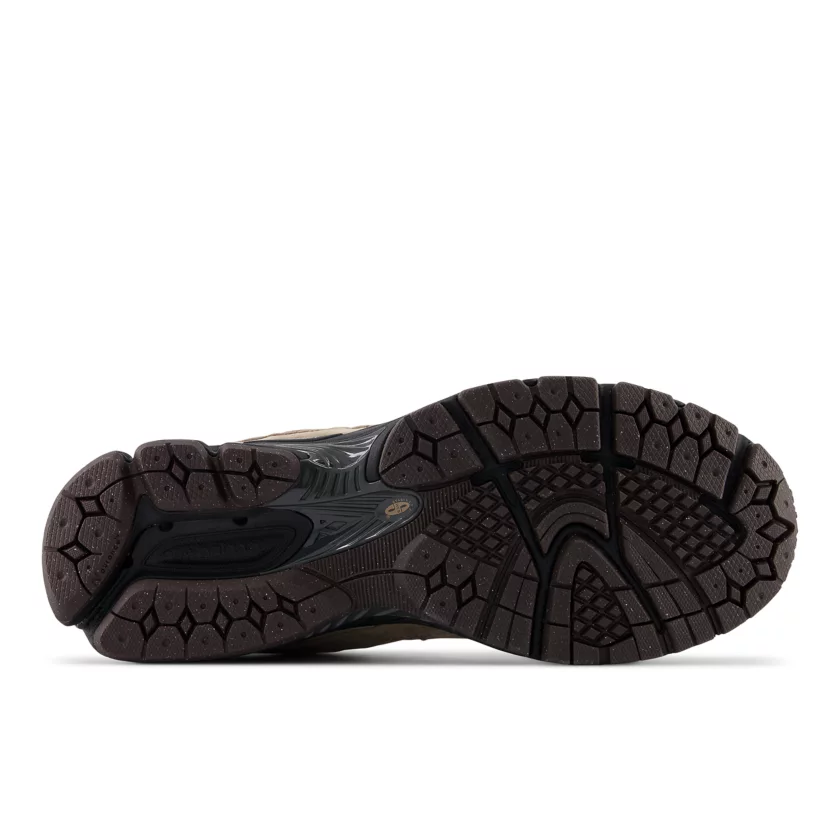 New Balance 2002REG Brown (M2002REG)