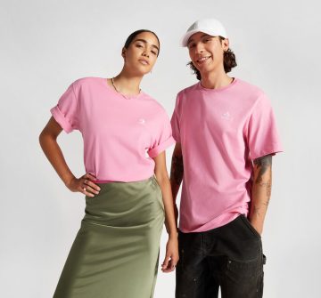 Converse Converse Go-To Embroidered Star Chevron T-shirt met standaardpasvorm Oops Pink (10023876-A33)