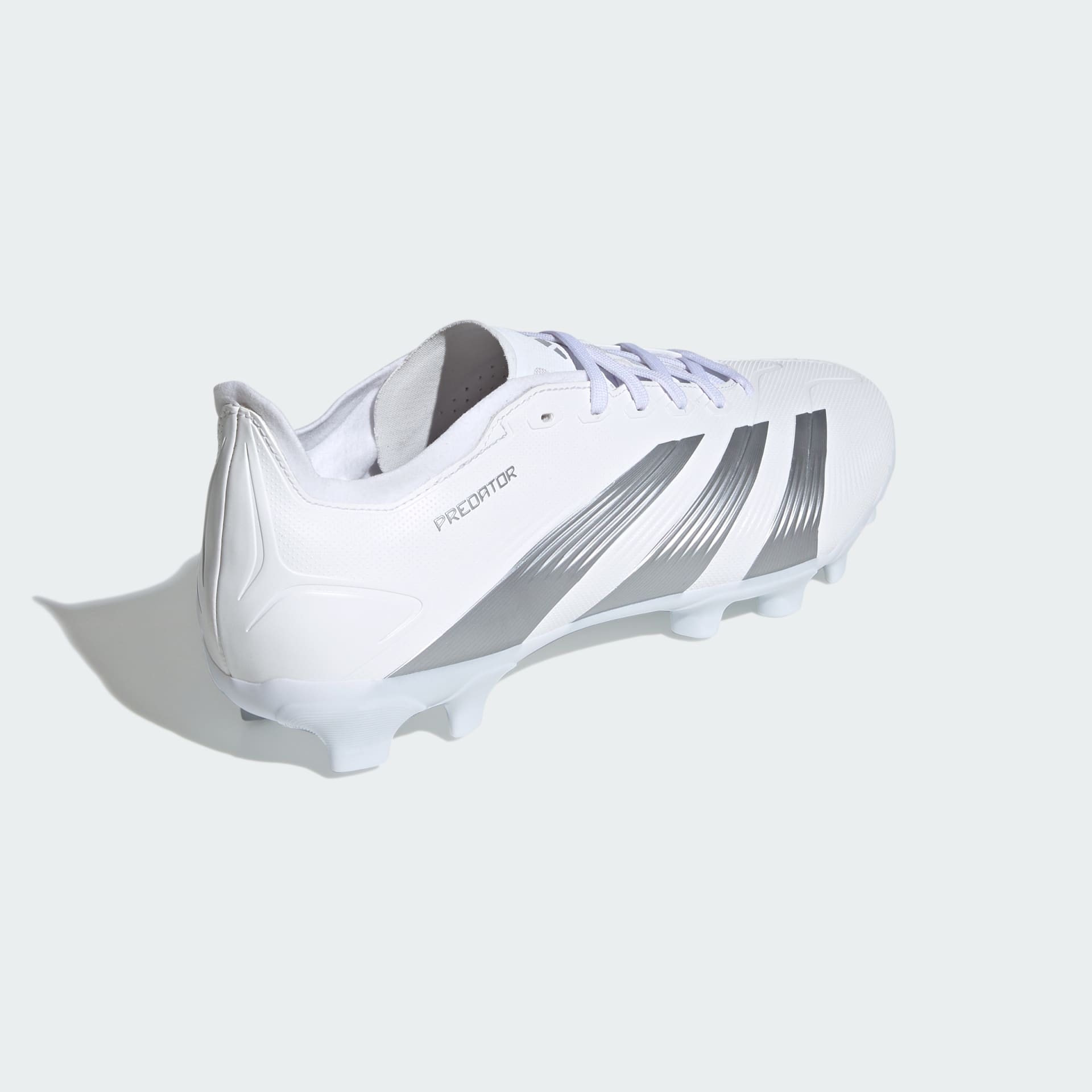 adidas Predator 24 League Low Multi-Ground Voetbalschoenen (IE2611)