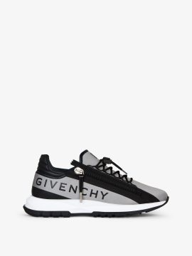 Givenchy Spectre runner sneakers in 4G synthetic fiber with zip (BH009BH1NX-027)