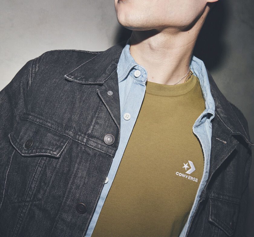 Converse Converse Go-To Embroidered Star Chevron T-shirt met standaardpasvorm Cosmic Turtle (10023876-A27)