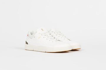 ON The Roger | Centre Court “White/Olive” (3MD30241528)