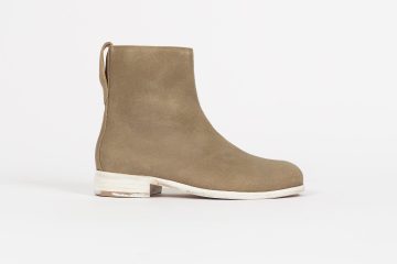 Our Legacy Michaelis Boot “Waxy Champagne Suede” (A4237MWC)