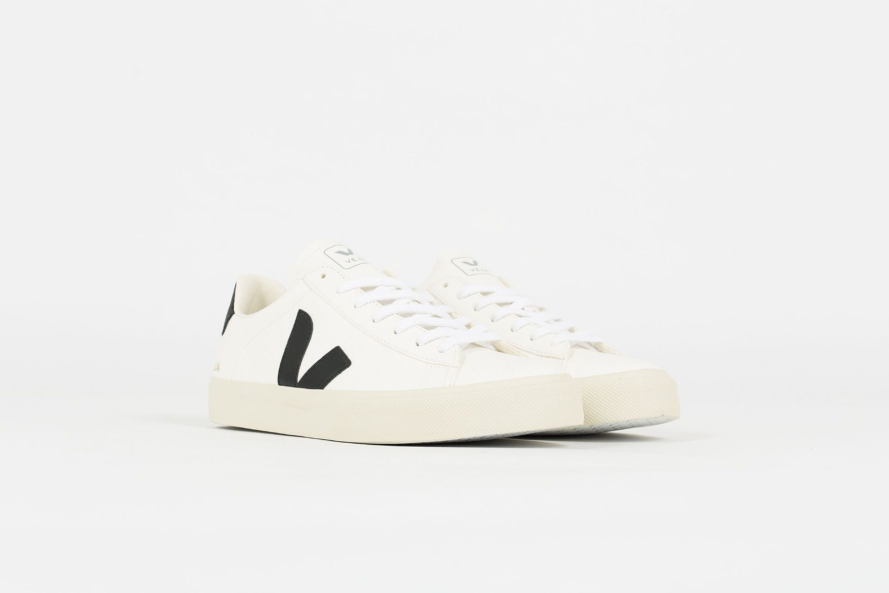Veja Campo Chromefree “White/Black” (CP051537)
