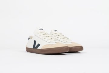 Veja Volley O.T. Leather “White/Navy / Sand” (VO2003531)