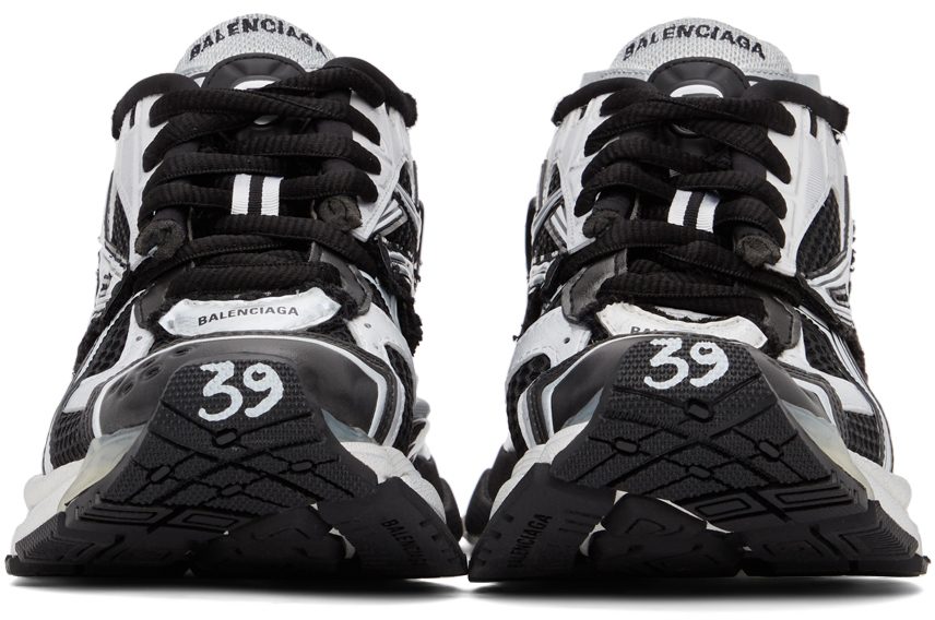 Balenciaga Black & White Runner 9010 WHITE/BLACK (677403-W3RB2-9010)