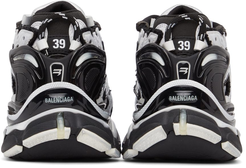 Balenciaga Black & White Runner 9010 WHITE/BLACK (677403-W3RB2-9010)