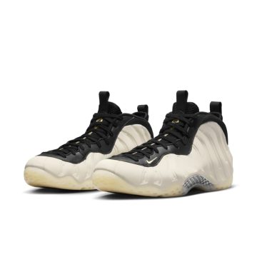 Nike Air Foamposite One ‘Light Orewood Brown and Black’ (FD5855-002)