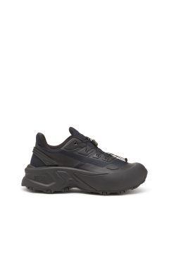 Diesel D-cage Runner (Y03444P6918T8013 https://nl.diesel.com/en/sneakers/d-cage-runner-black/Y03444P6918T8013.htm)