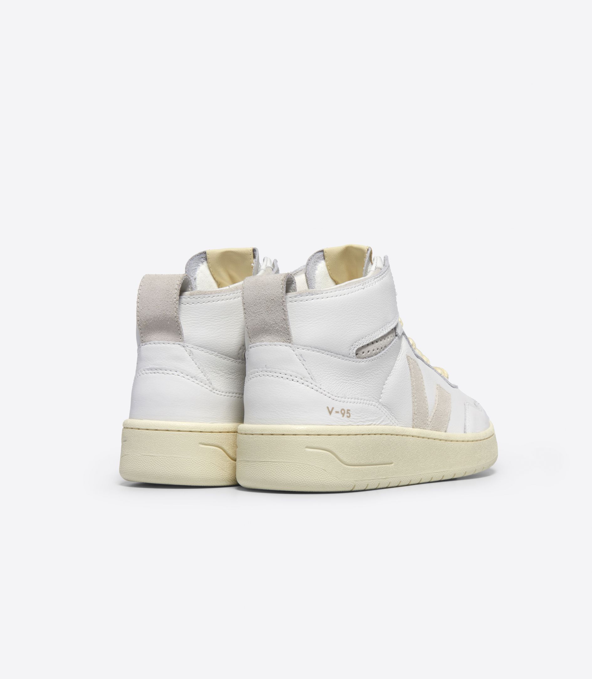 Veja V-95 LEATHER WHITE NATURAL (QZ2003683A)