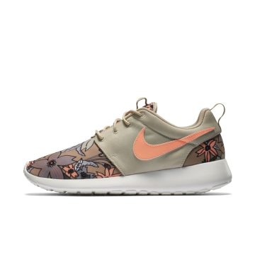 Nike Roshe One Print Aloha (Women’s) (749986-281)