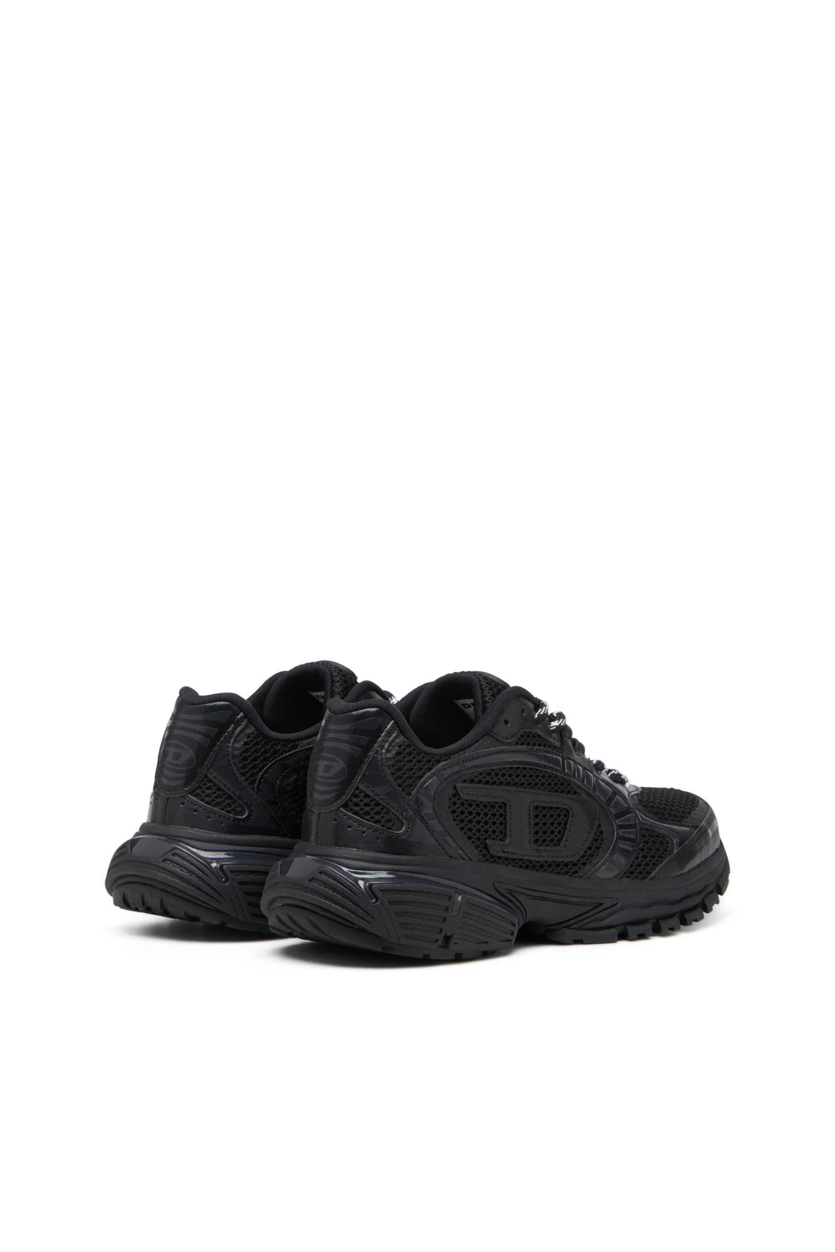 Diesel S-pro-v-dense Low W (Y03594P8136T8013 https://nl.diesel.com/en/sneakers/s-pro-v-dense-low-w-black/Y03594P8136T8013.htm)