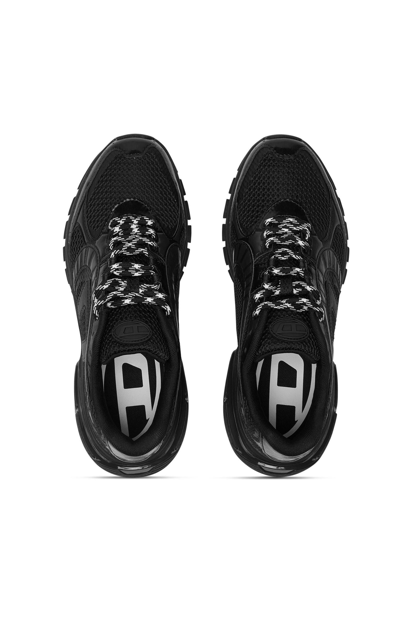 Diesel S-pro-v-dense Low W (Y03594P8136T8013 https://nl.diesel.com/en/sneakers/s-pro-v-dense-low-w-black/Y03594P8136T8013.htm)