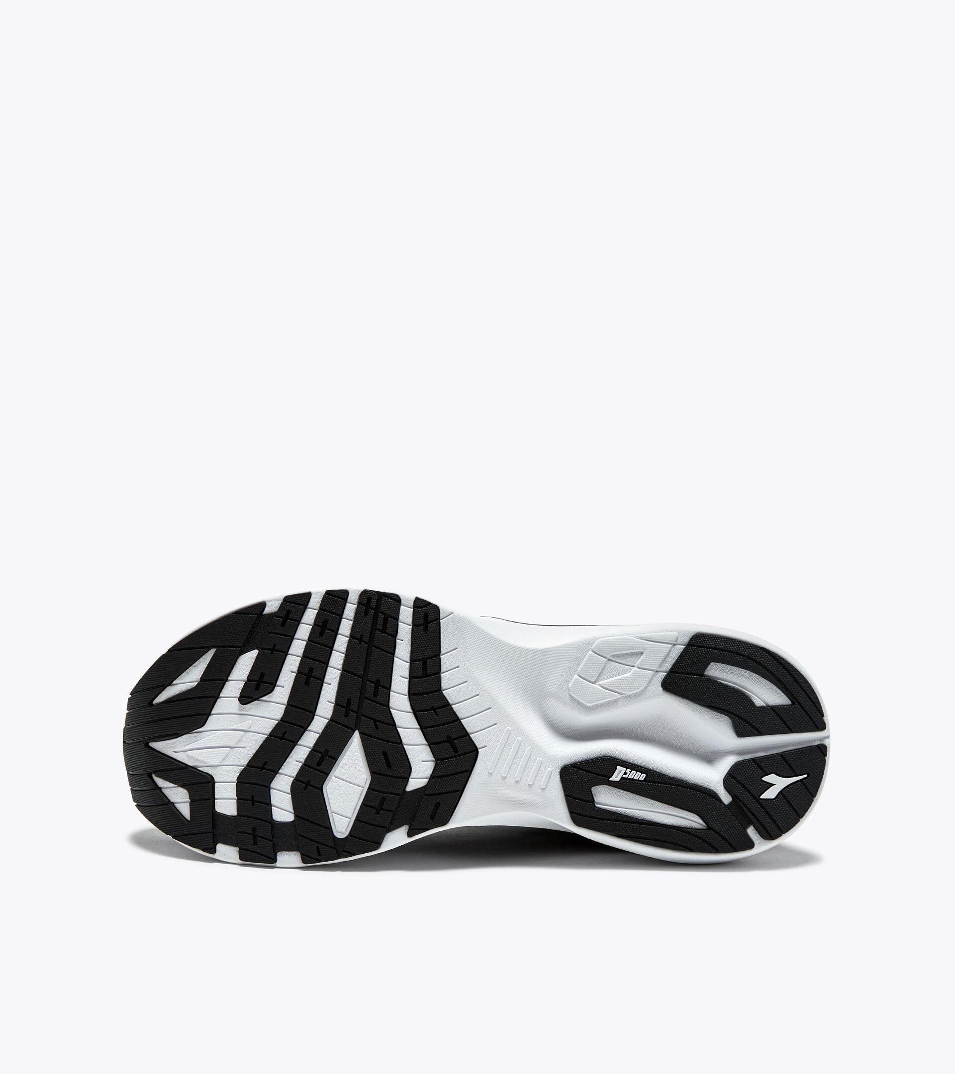 Diadora Nucleo 2 Black / White (101.181846_C0641)