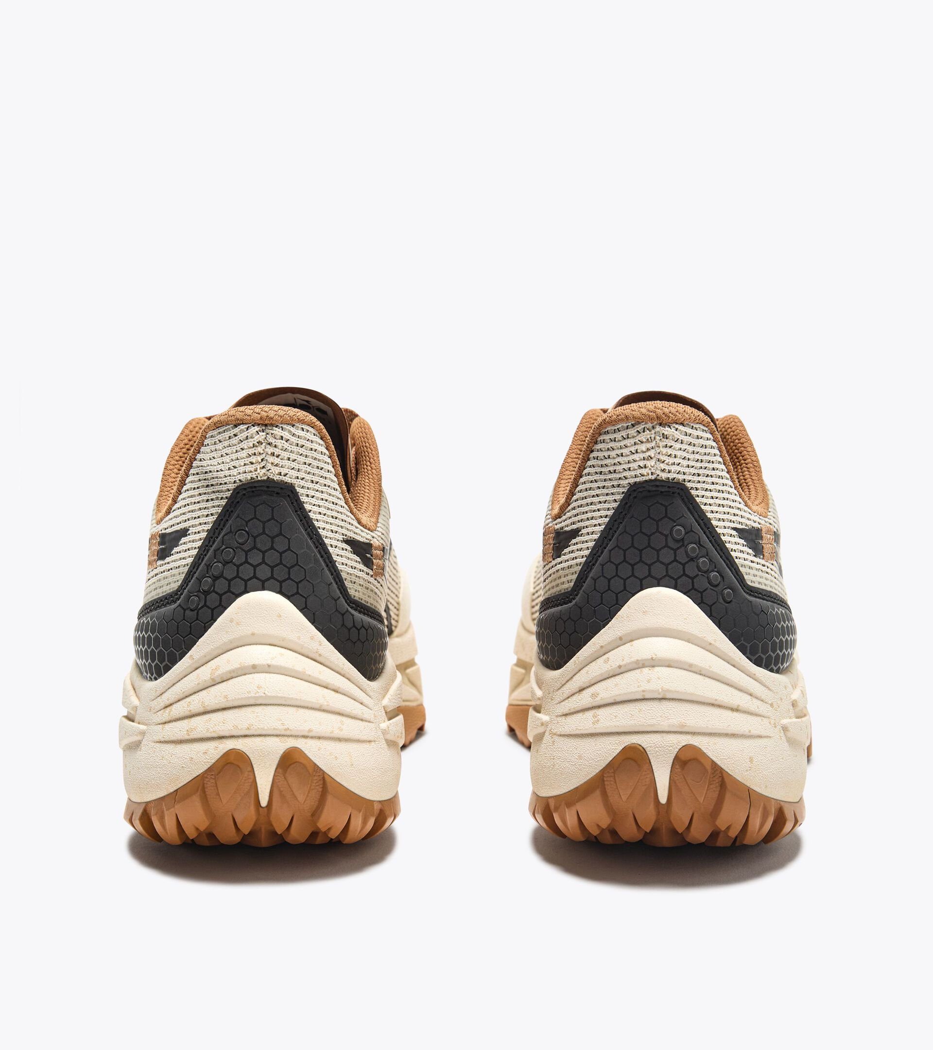 Diadora Sestriere-xt 2 Whisper White / Black / Biscuit (101.180676_D1244)